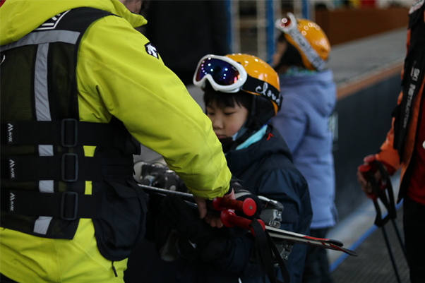 올케어 전문강습 - 스키강습 이미지 장비 반납과 귀가 준비